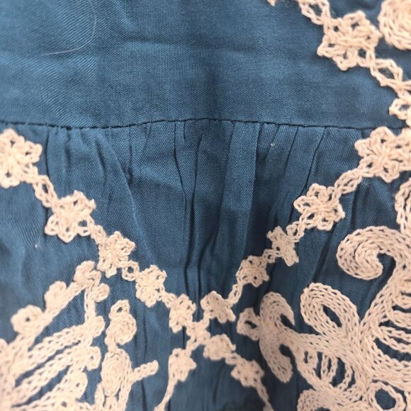 Kindred x Anthropologie Blue Woven Embroidered Asymmetrical Boho Blouse Small - Picture 3 of 11
